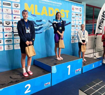 Fužinarje plavalke in plavalci uspešni na 52. mednarodnem mitingu Mladost v Zagrebu (1)